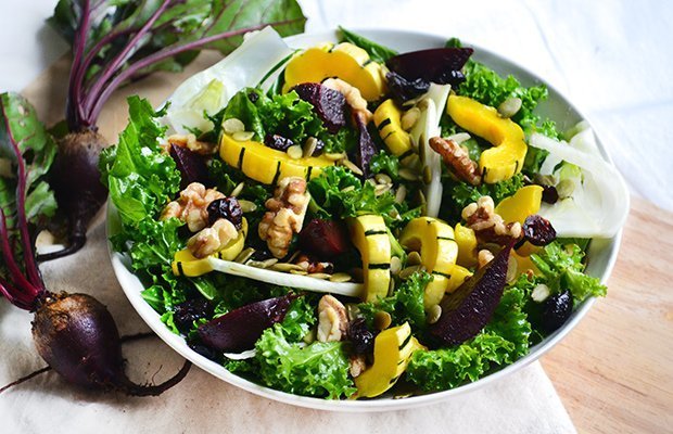 Saltear a salada de cebola